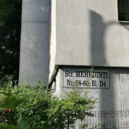 Manapartment1 *